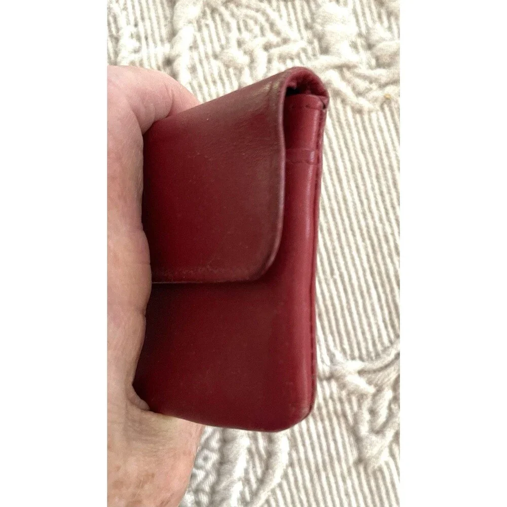 Buxton Red Genuine Leather Coin Credit Cd Wallet Snap Closure Zip Pocket Inside